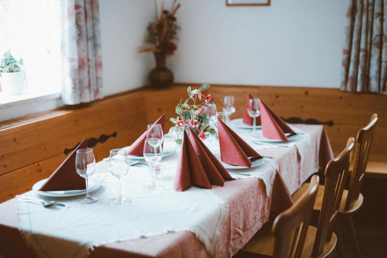 Gasthof Zum Gruenen Specht Oberzeiring エクステリア 写真