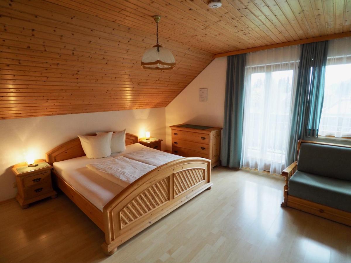 Gasthof Zum Gruenen Specht Oberzeiring エクステリア 写真